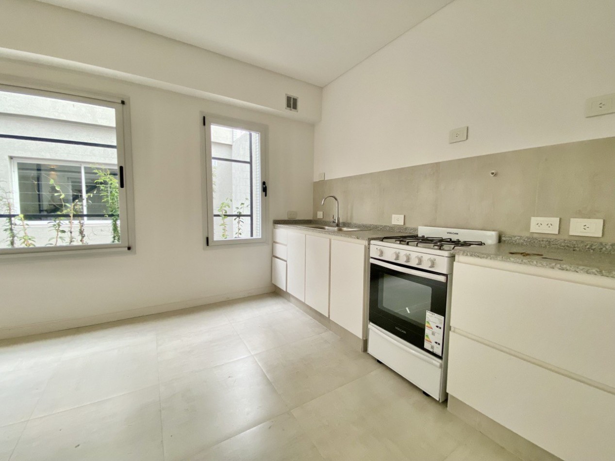 Duplex en venta en Castelar - 4 ambientes - A ESTRENAR!
