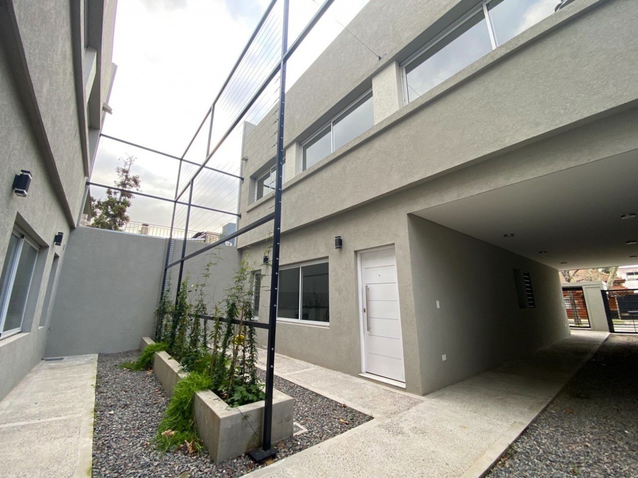Duplex en venta en Castelar - 4 ambientes - A ESTRENAR!