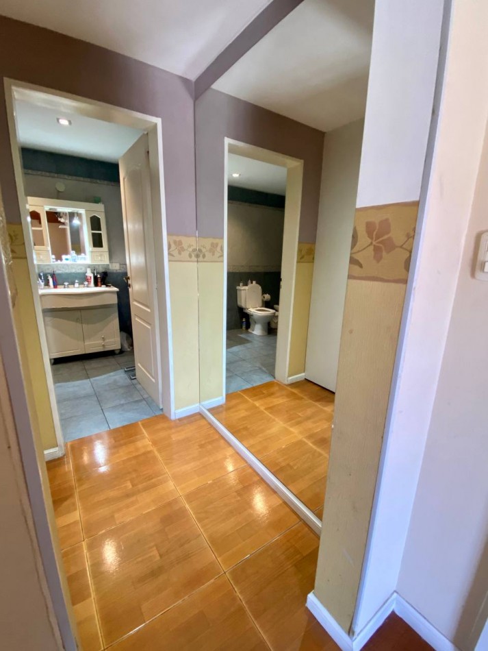 Casa en Venta en Castelar Sur - 5 ambientes!