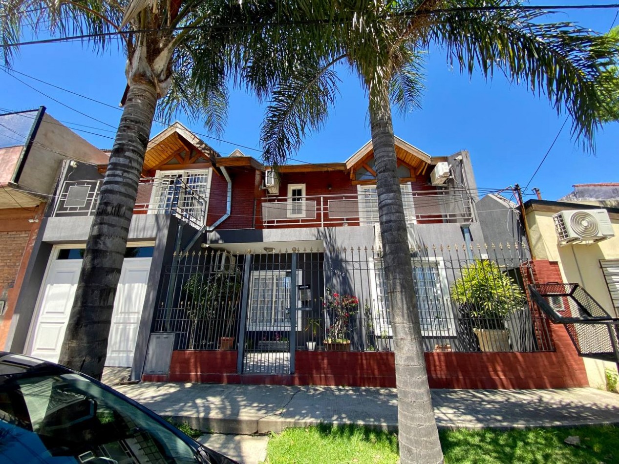 Casa en Venta en Castelar Sur - 5 ambientes!