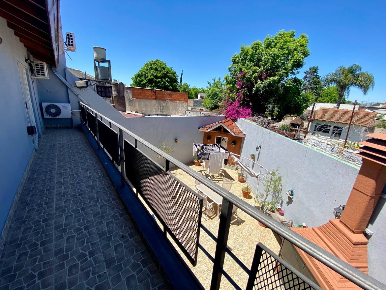 Casa en Venta en Castelar Sur - 5 ambientes!