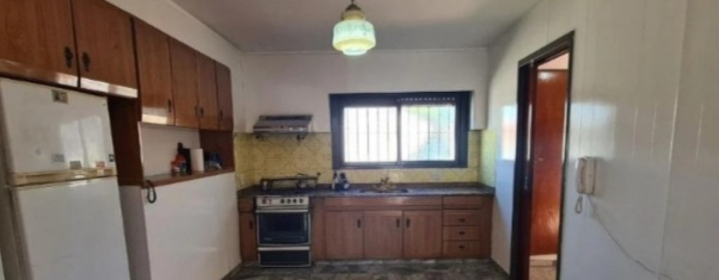 Casa 4 ambientes + 2 locales ! Financia Dueño