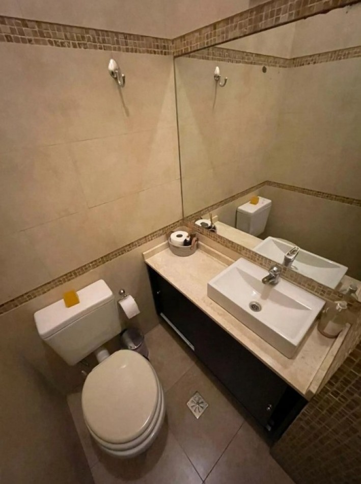 Casa en venta en Castelar - 4 ambientes