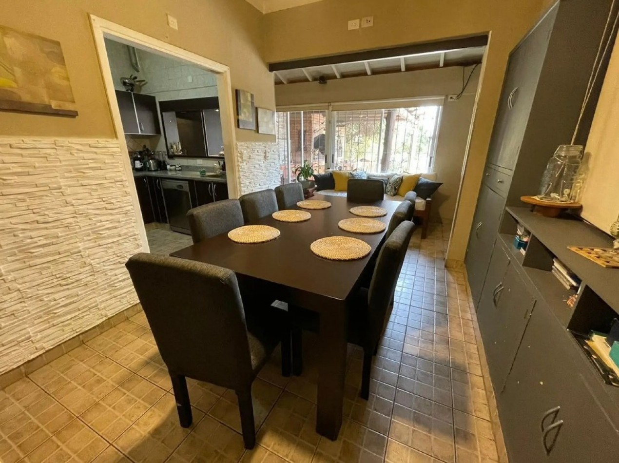 Casa en venta en Castelar - 4 ambientes