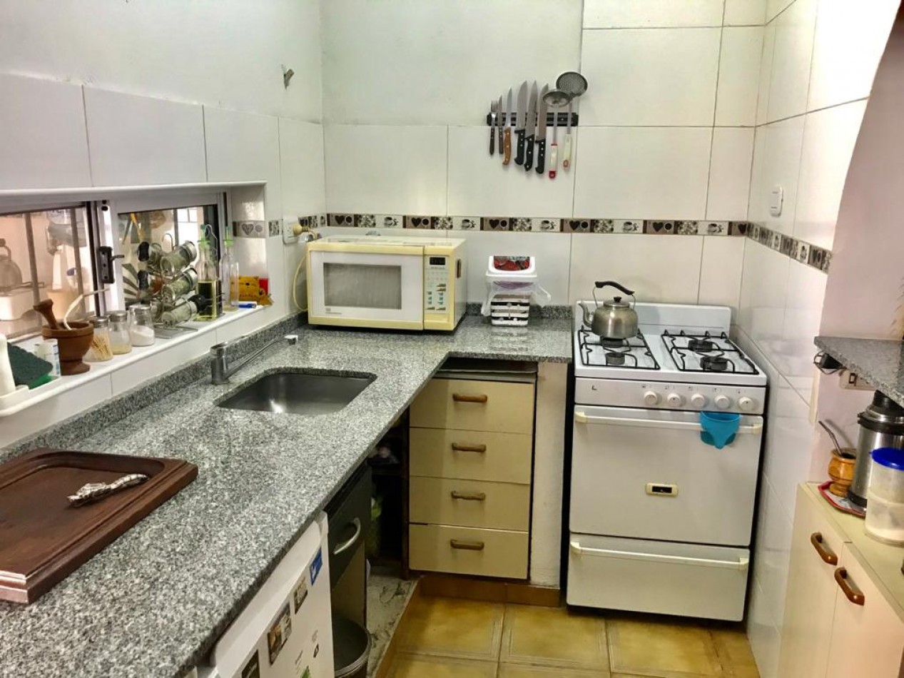 Munilla 2300 ! Chalet 4 ambientes ... Acepta Permuta