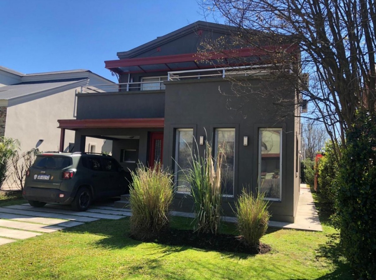 Casa en venta en Country Banco Provincia - 4 ambientes!