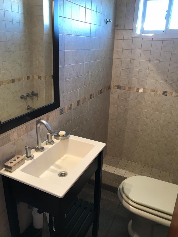 Casa en venta en Castelar Norte - 5 ambientes!