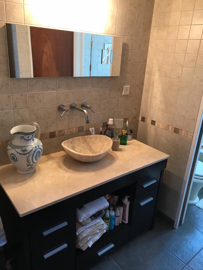 Casa en venta en Castelar Norte - 5 ambientes!