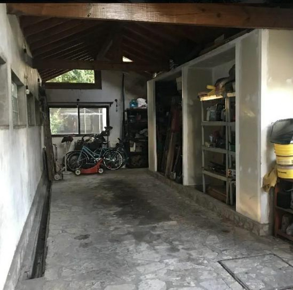 Chalet con salida a 2 calles
