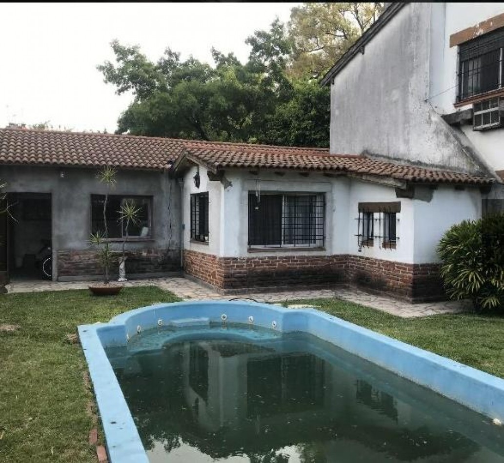 Chalet con salida a 2 calles