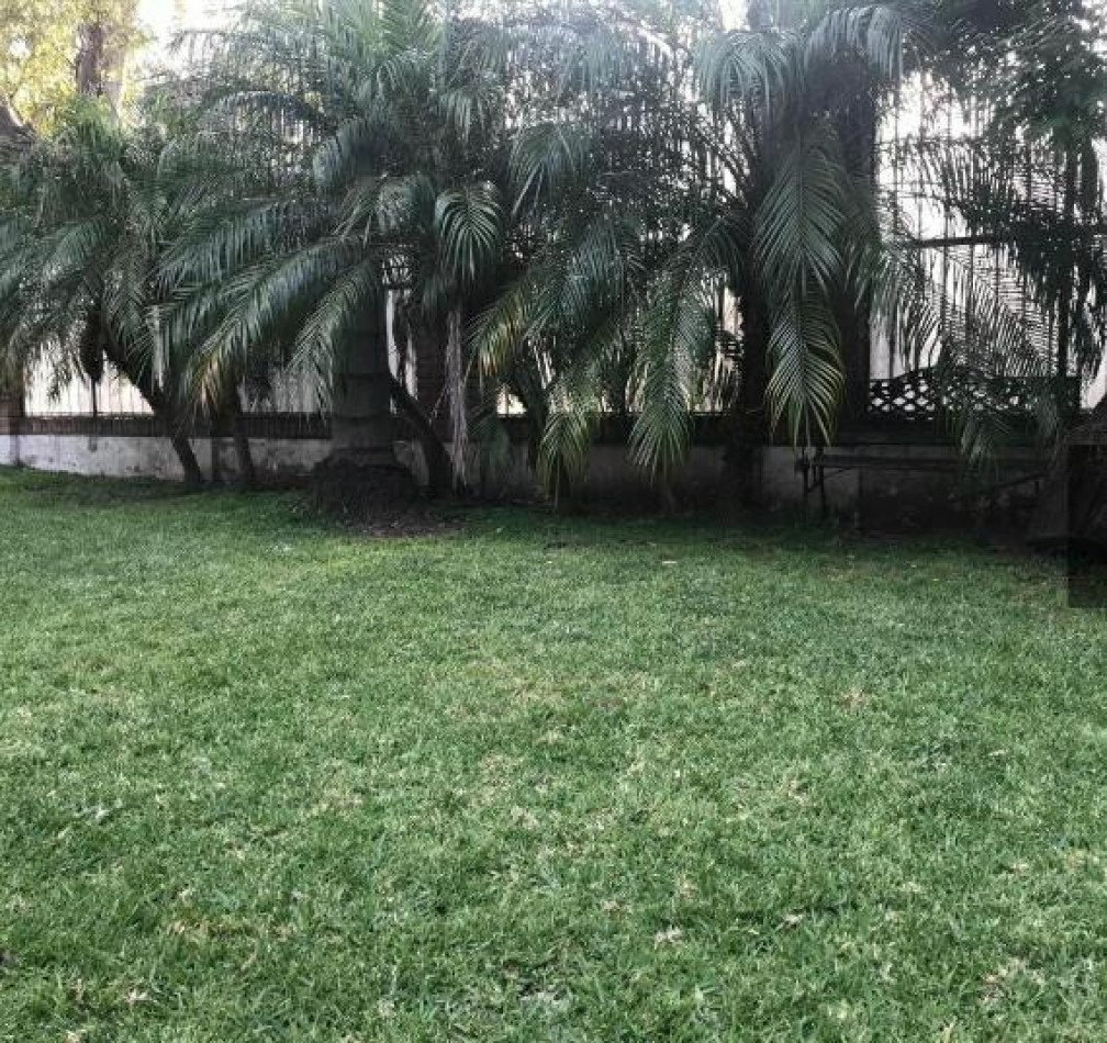 Chalet con salida a 2 calles