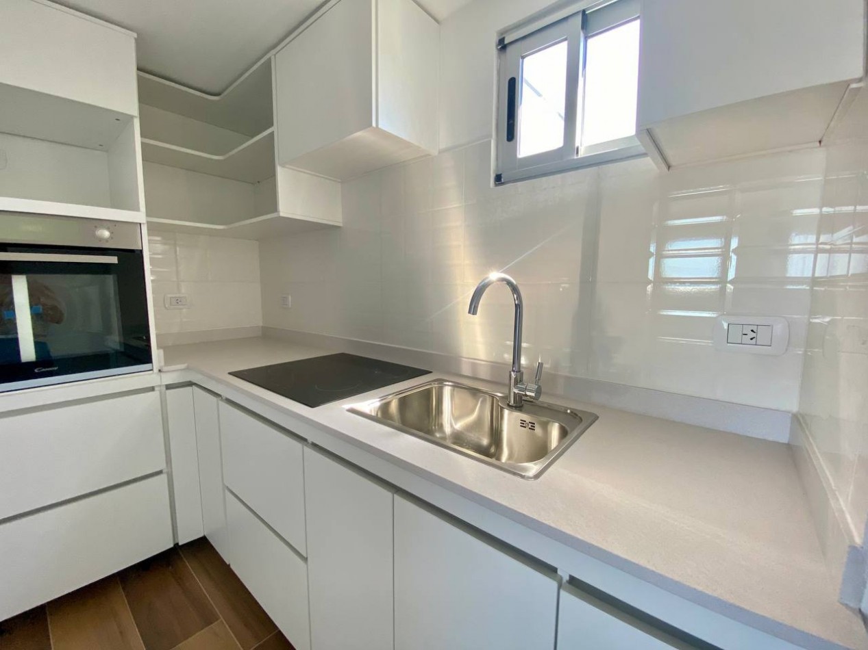 Departamento a ESTRENAR en Centro de Moron - 3 ambientes con terraza privada - parrilla