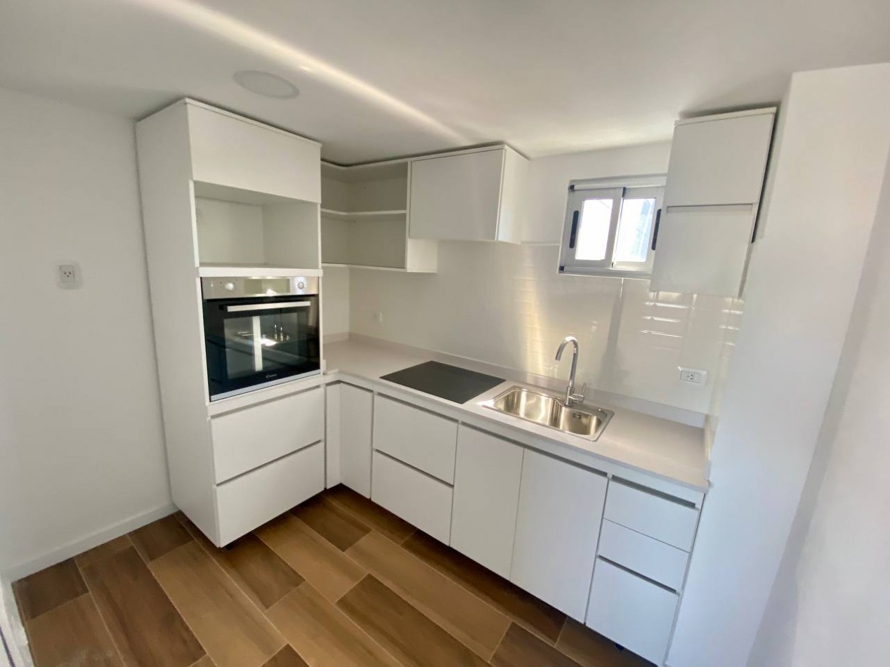 Departamento a ESTRENAR en Centro de Moron - 3 ambientes con terraza privada - parrilla