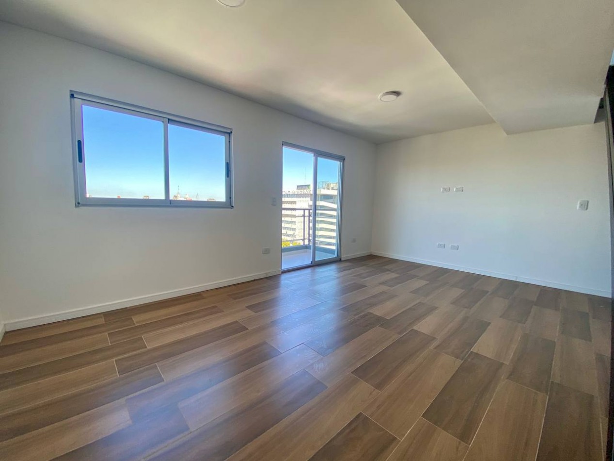 Departamento a ESTRENAR en Centro de Moron - 3 ambientes con terraza privada - parrilla