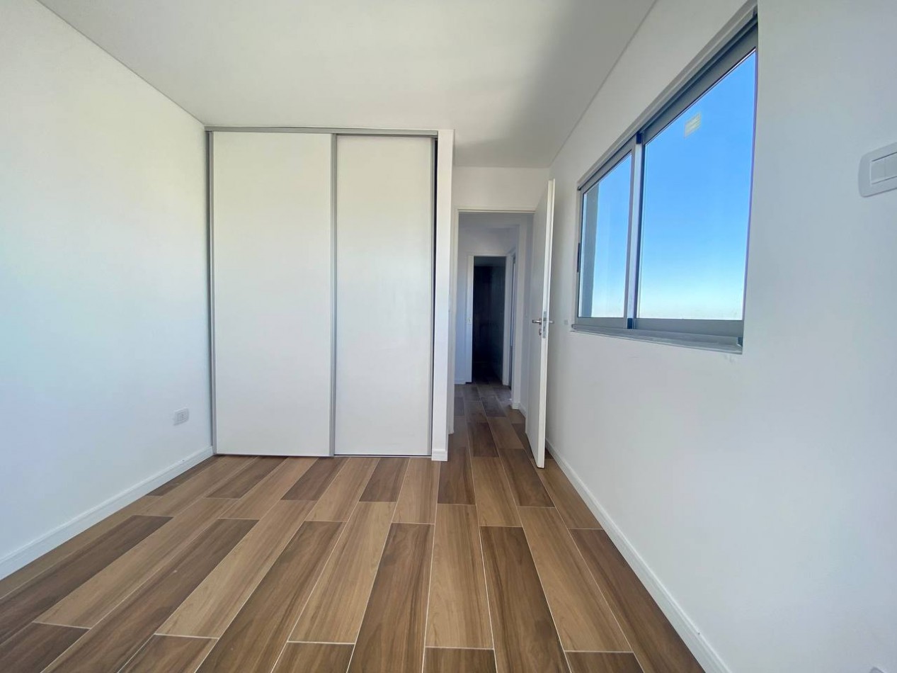 Departamento a ESTRENAR en Centro de Moron - 3 ambientes con terraza privada - parrilla
