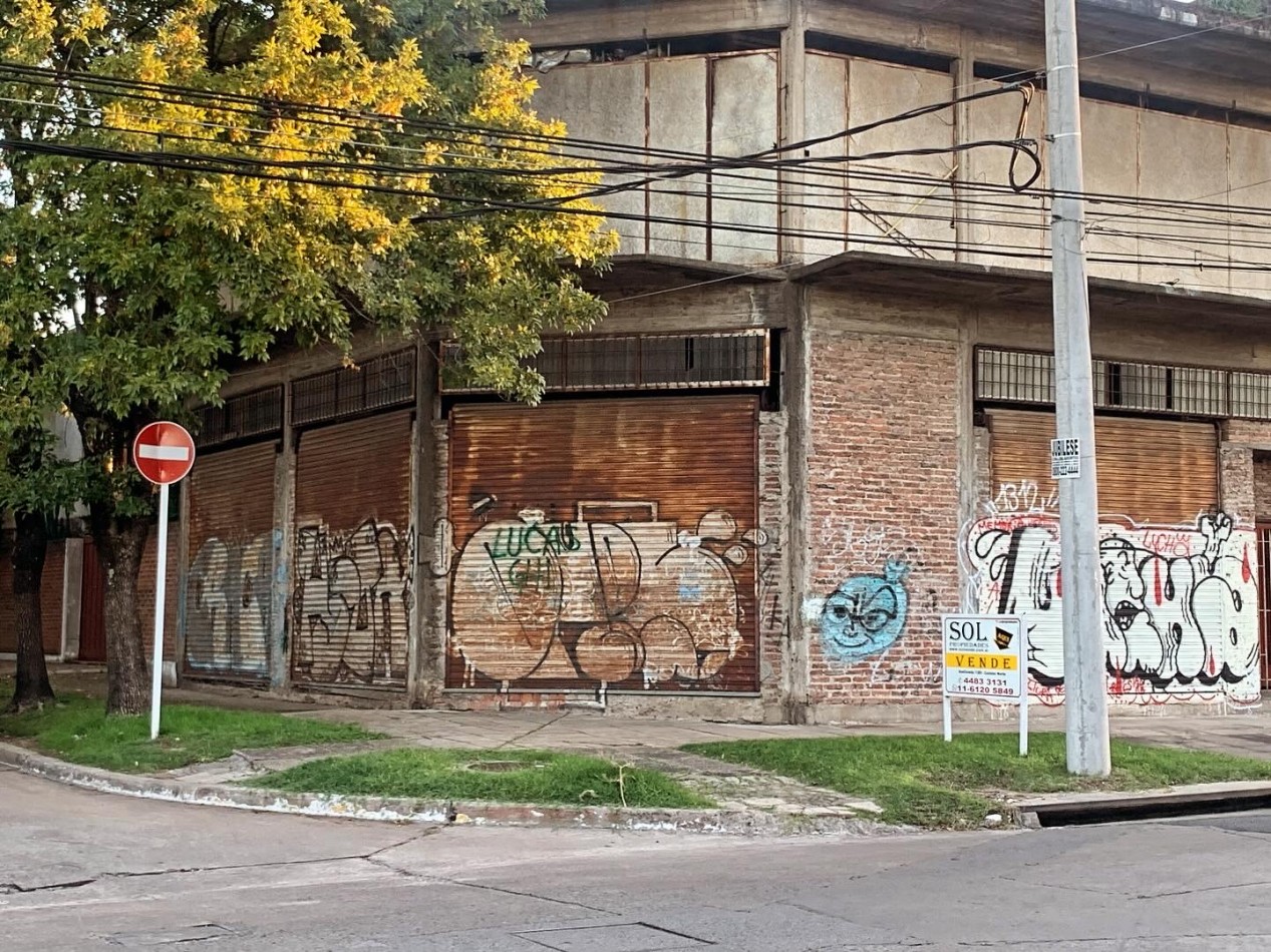 Ranchos 1600 esquina Alem ! Casa 8 ambientes mas amplio Local sobre Alem
