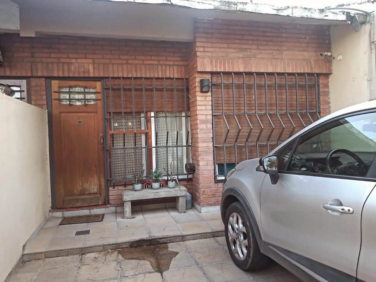 Munilla 3200 ! Casa en por 4 ambientes