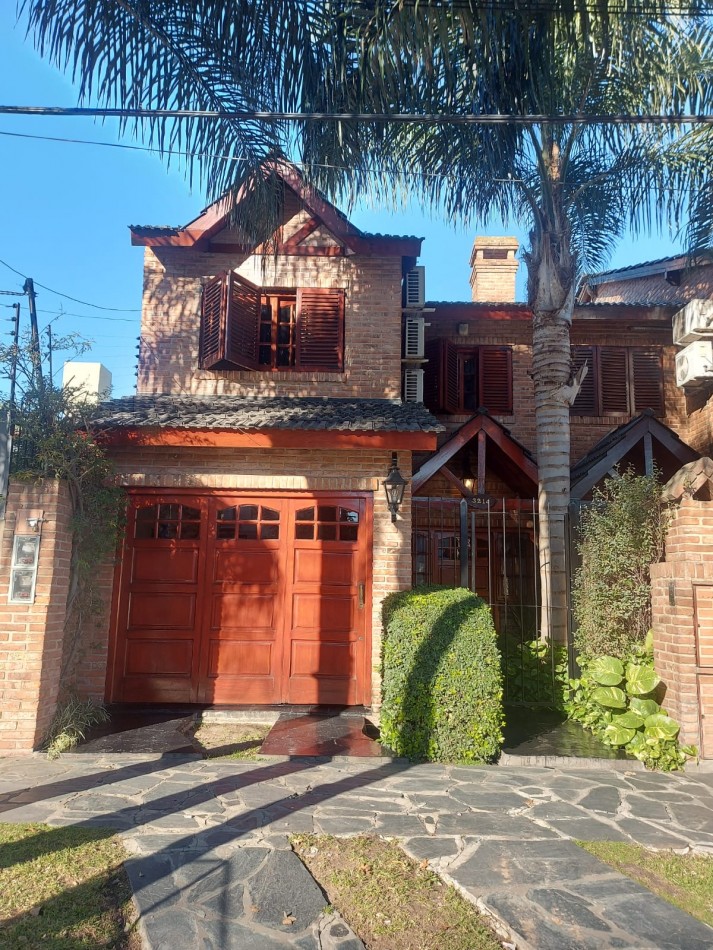 Sarmiento 3200 ‼️ Hermoso Triplex de Categoria ! Exclusiva ubicacion