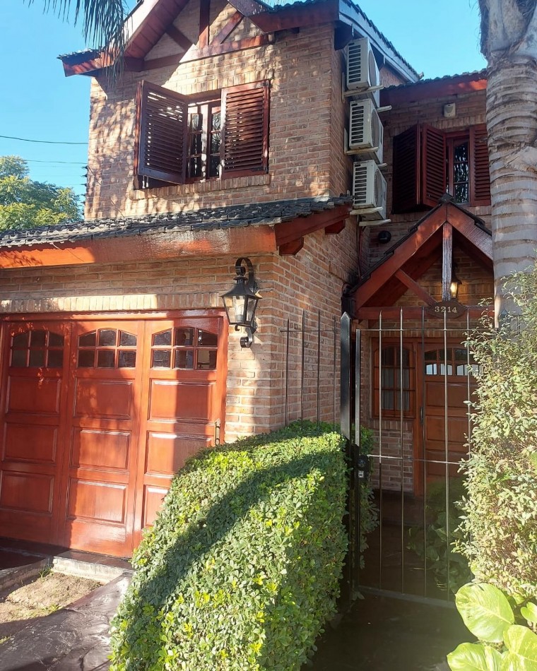 Sarmiento 3200 ‼️ Hermoso Triplex de Categoria ! Exclusiva ubicacion