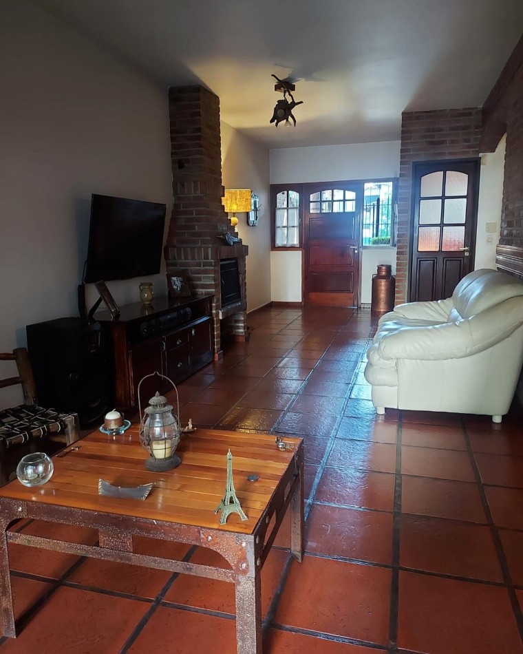 Sarmiento 3200 ‼️ Hermoso Triplex de Categoria ! Exclusiva ubicacion
