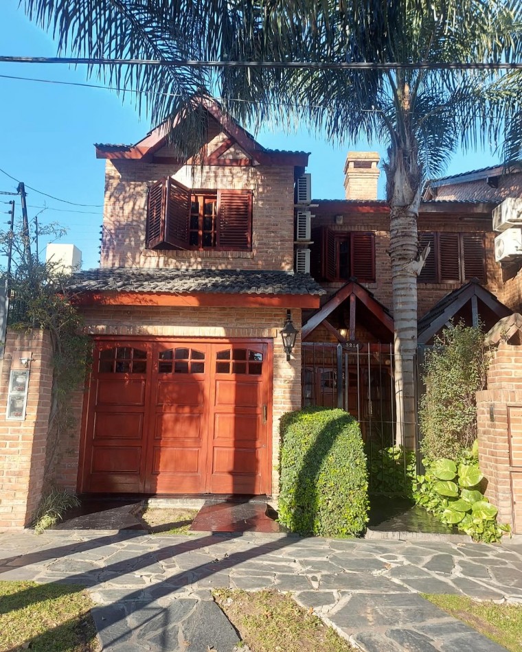 Sarmiento 3200 ‼️ Hermoso Triplex de Categoria ! Exclusiva ubicacion