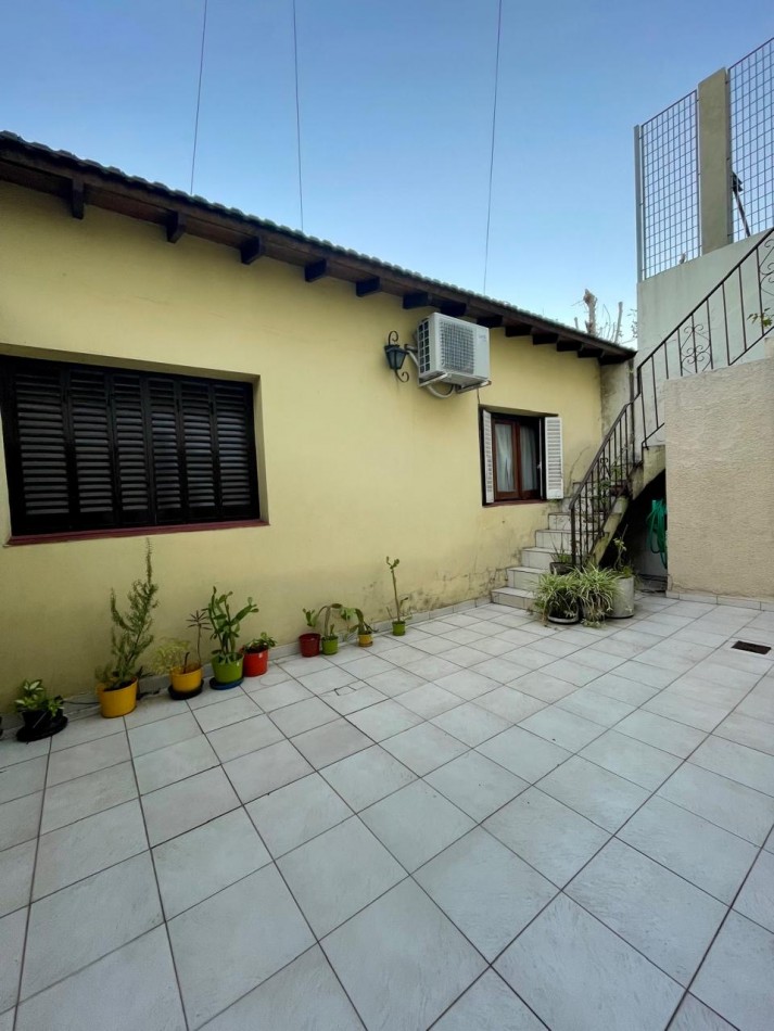 Chalet 4 ambientes ! Impecable