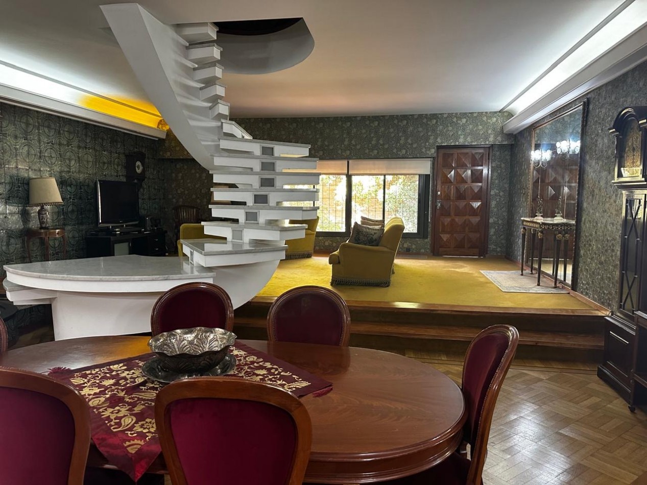Larralde 1890 - Chalet en exclusiva ubicacion