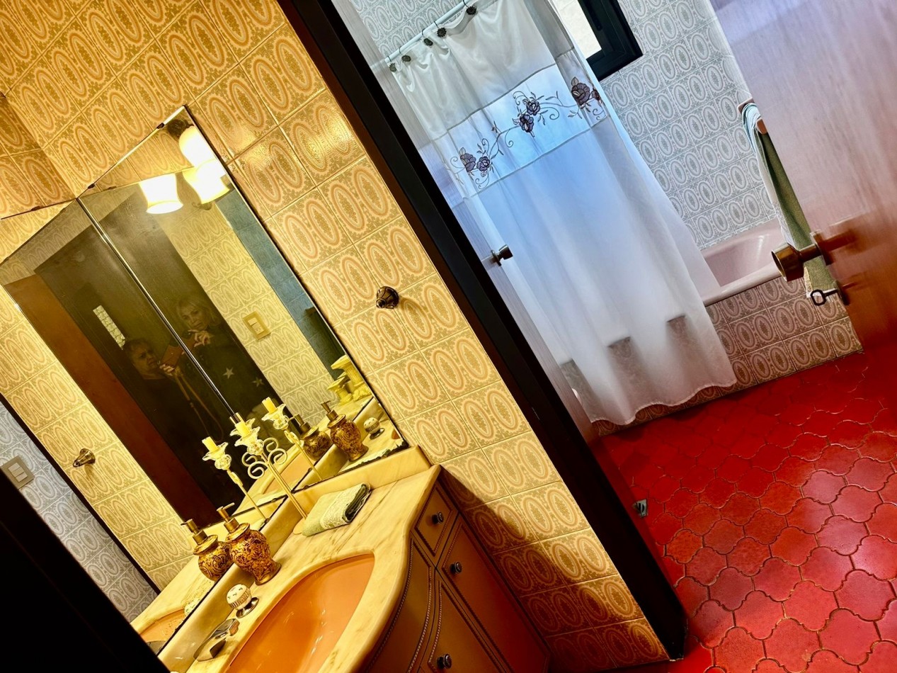 Larralde 1890 - Chalet en exclusiva ubicacion