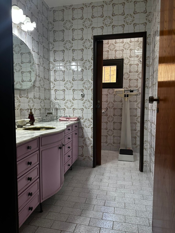 Larralde 1890 - Chalet en exclusiva ubicacion