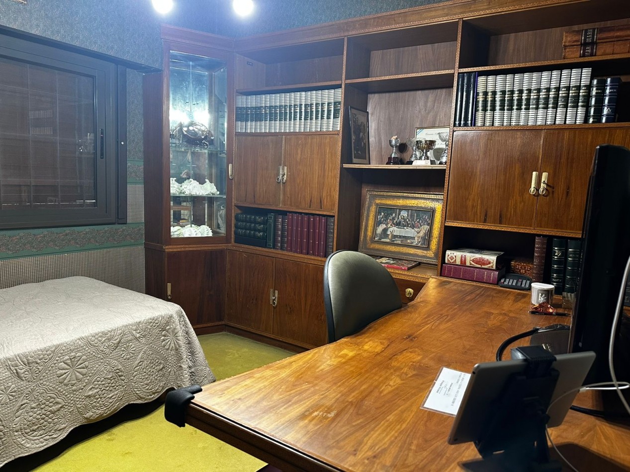 Larralde 1890 - Chalet en exclusiva ubicacion