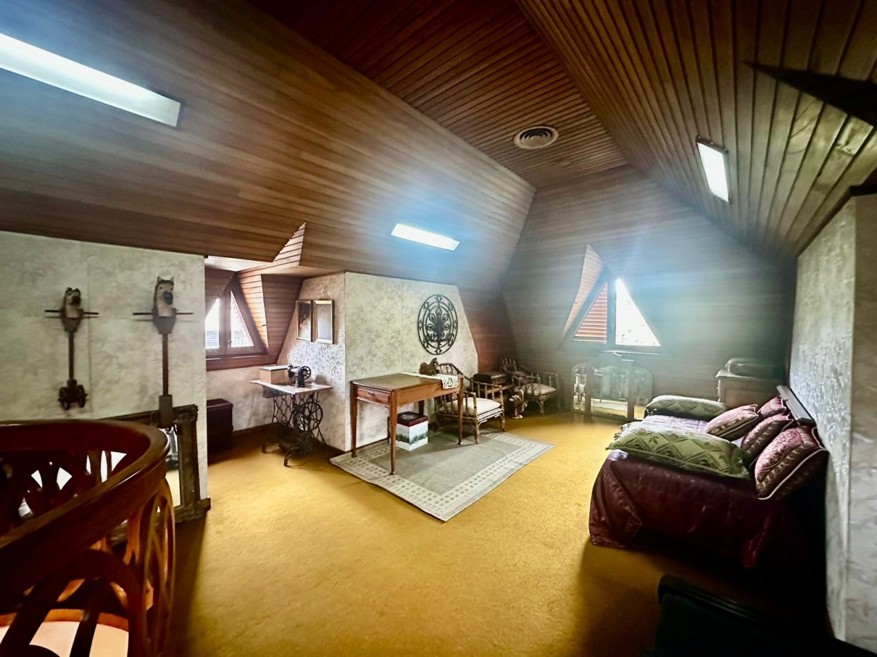 Larralde 1890 - Chalet en exclusiva ubicacion