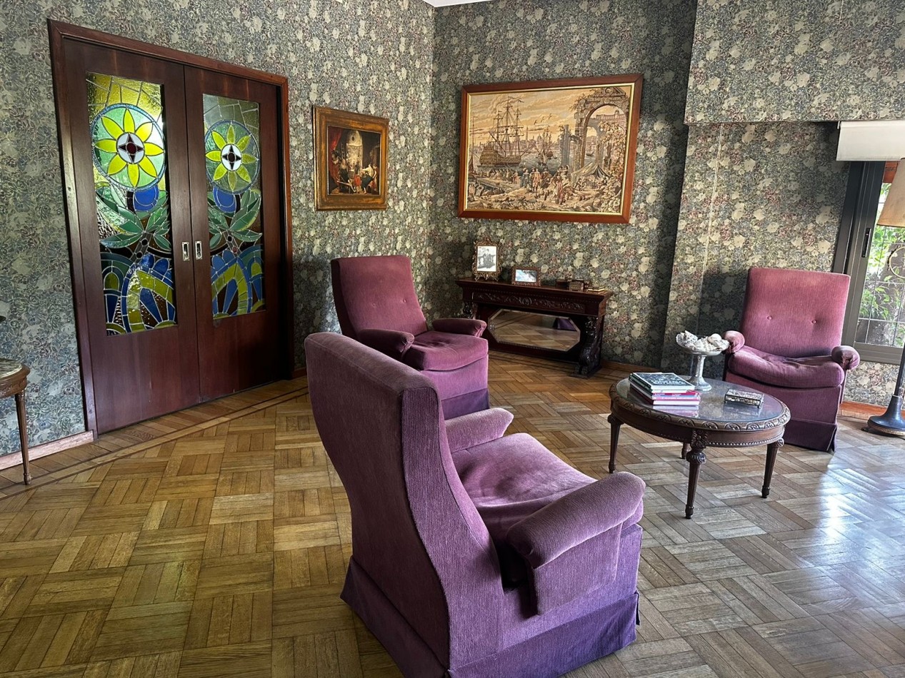 Larralde 1890 - Chalet en exclusiva ubicacion