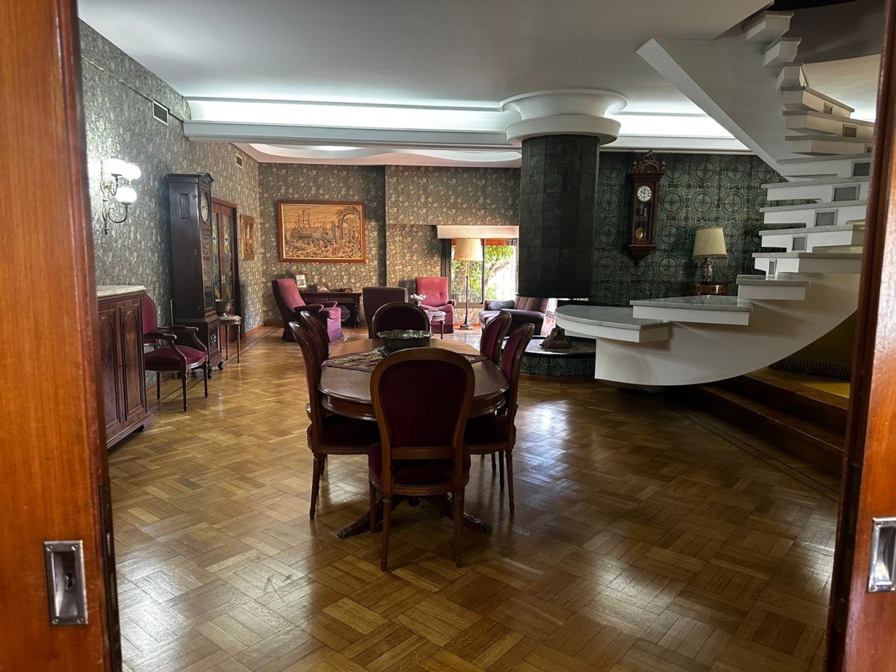 Larralde 1890 - Chalet en exclusiva ubicacion