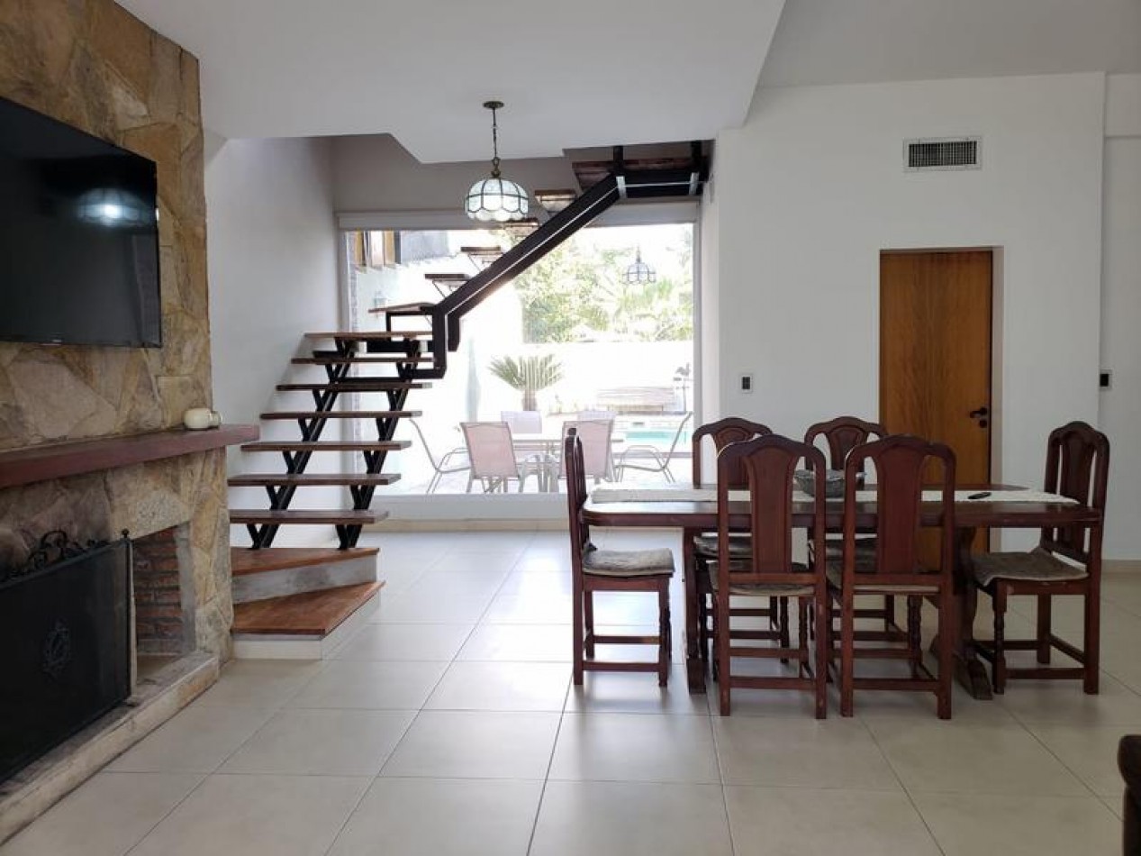 Gimenez 3200 ! chalet 5 ambientes impecable