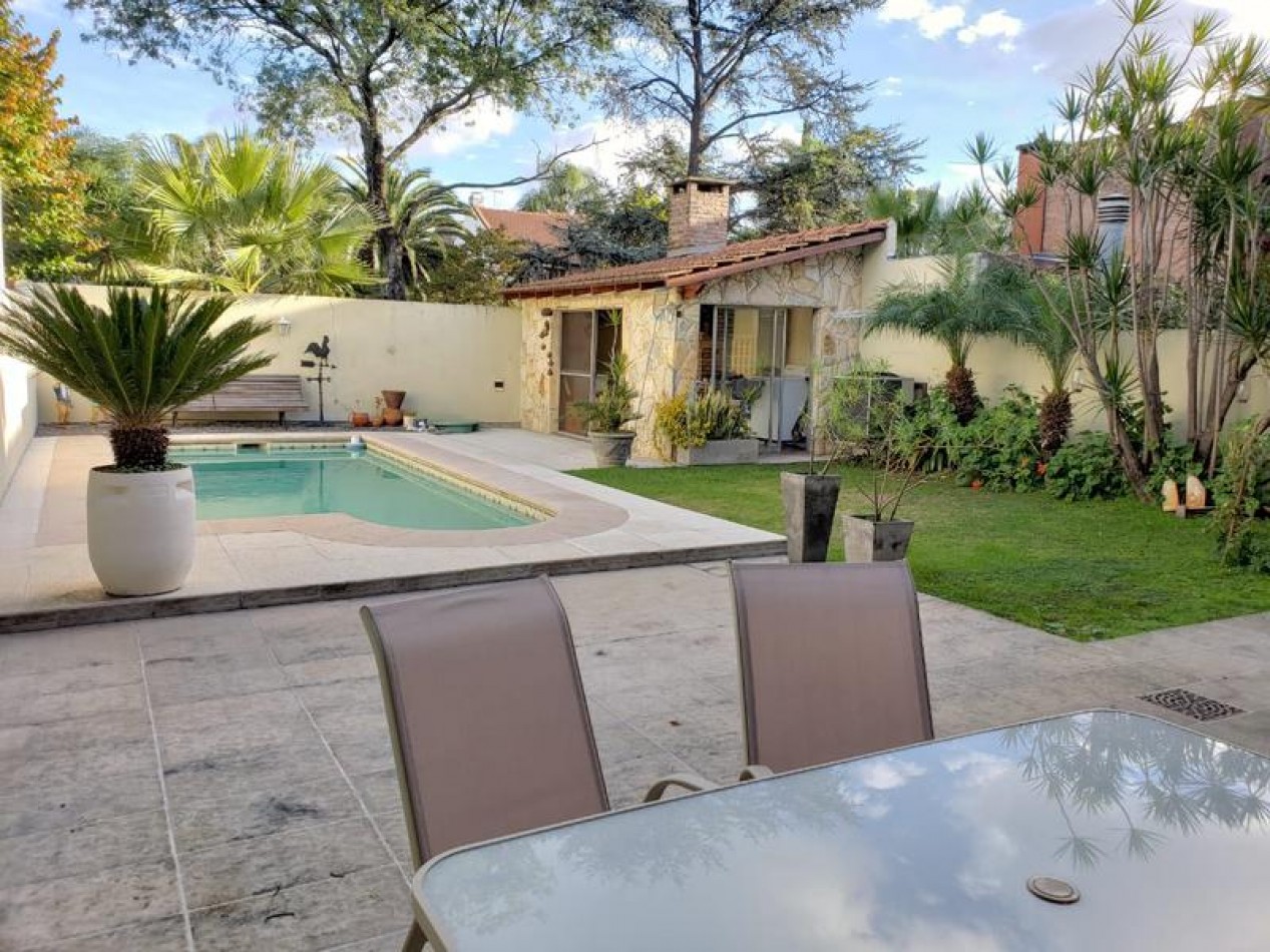 Gimenez 3200 ! chalet 5 ambientes impecable