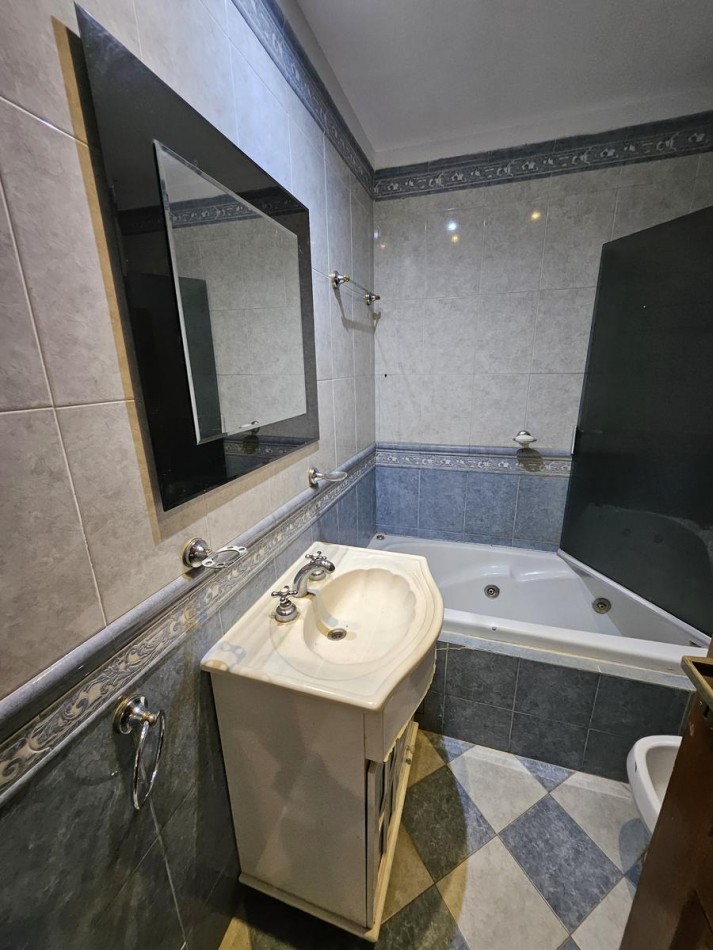 Triplex en Venta en Country Haras Maria Del Parque - 4 ambientes!