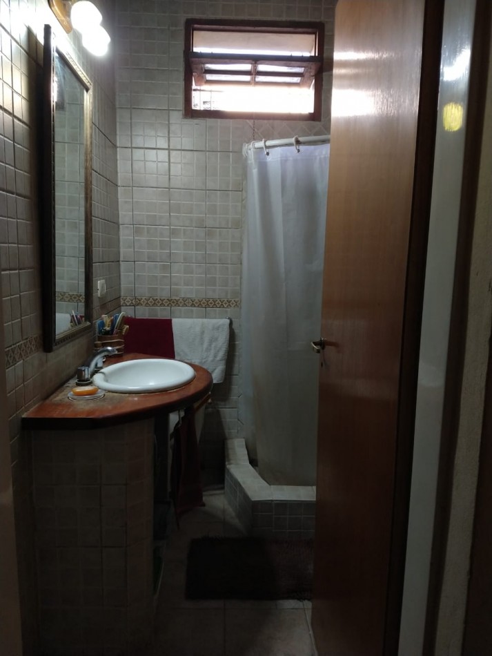 Lavalle 1850 - Chalet 4 ambientes ! Acepta Permuta
