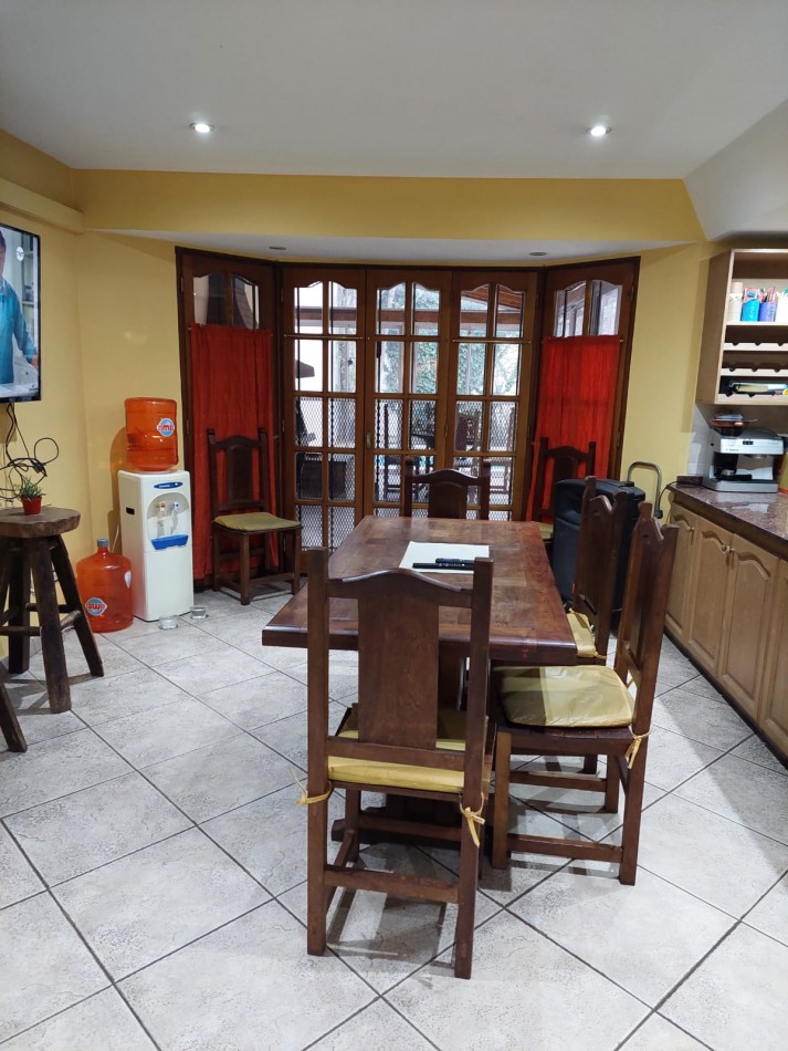 Arredondo 2279 - Chalet 6 ambientes - Permuta por menor valor !