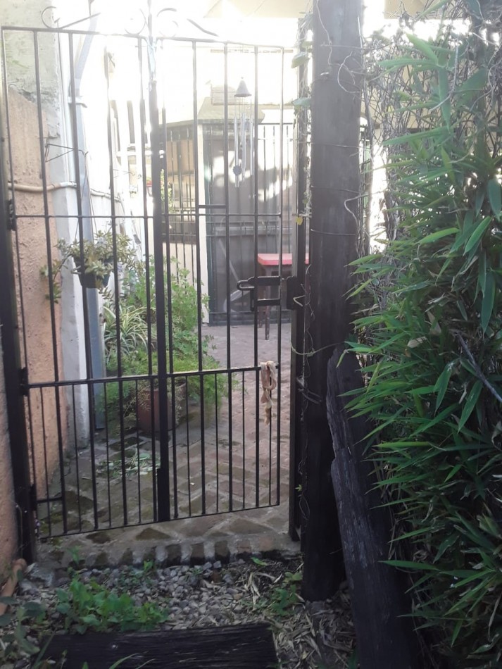 Zapiola 2200 - Casa en ph 3 ambientes