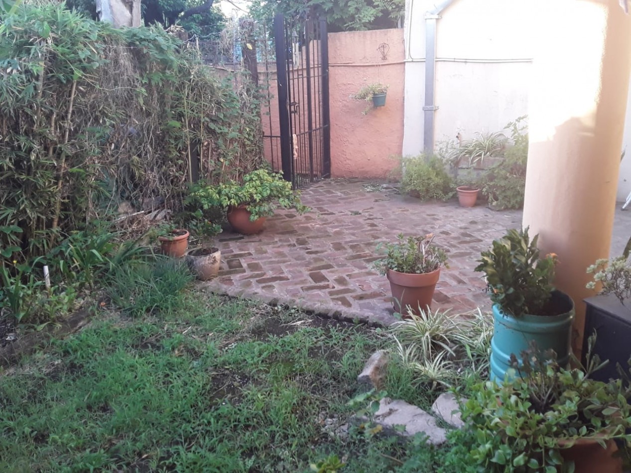 Zapiola 2200 - Casa en ph 3 ambientes
