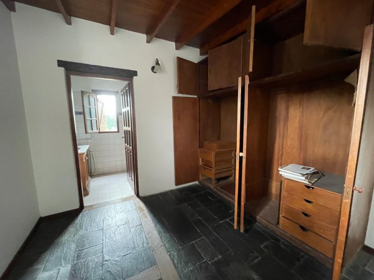 Dean Funes 400 ❗️Chalet de estilo sobre 1.000 metros !