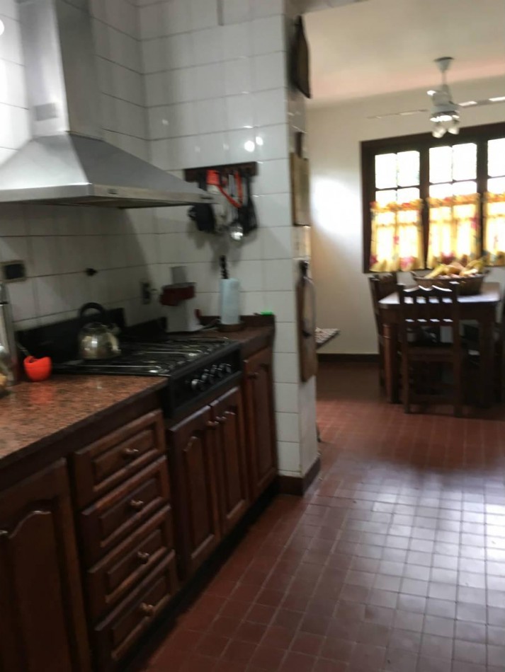 Dean Funes 400 ❗️Chalet de estilo sobre 1.000 metros !