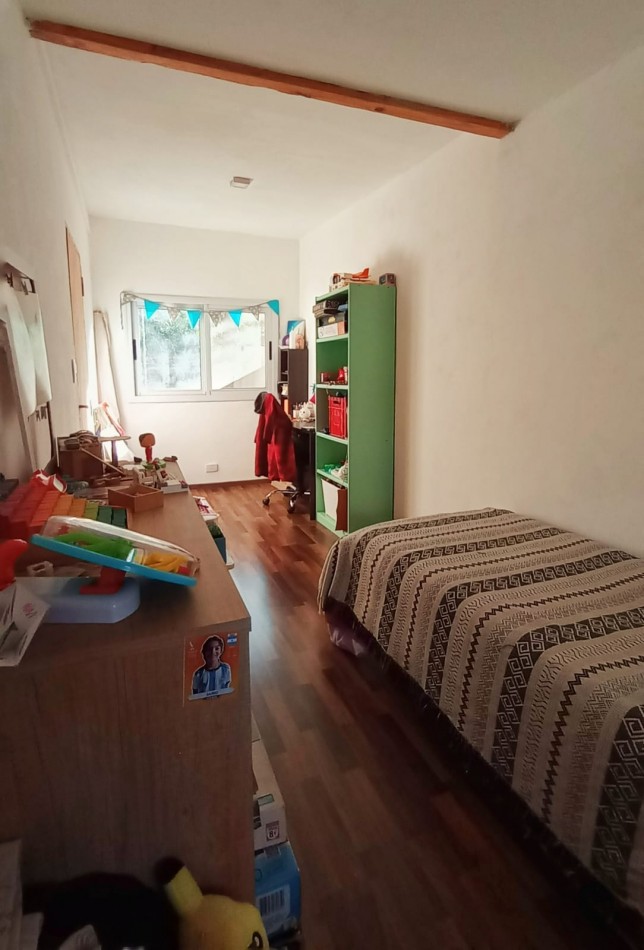 Chivilcoy 2232 - Casa 4 ambientes ! Impecable