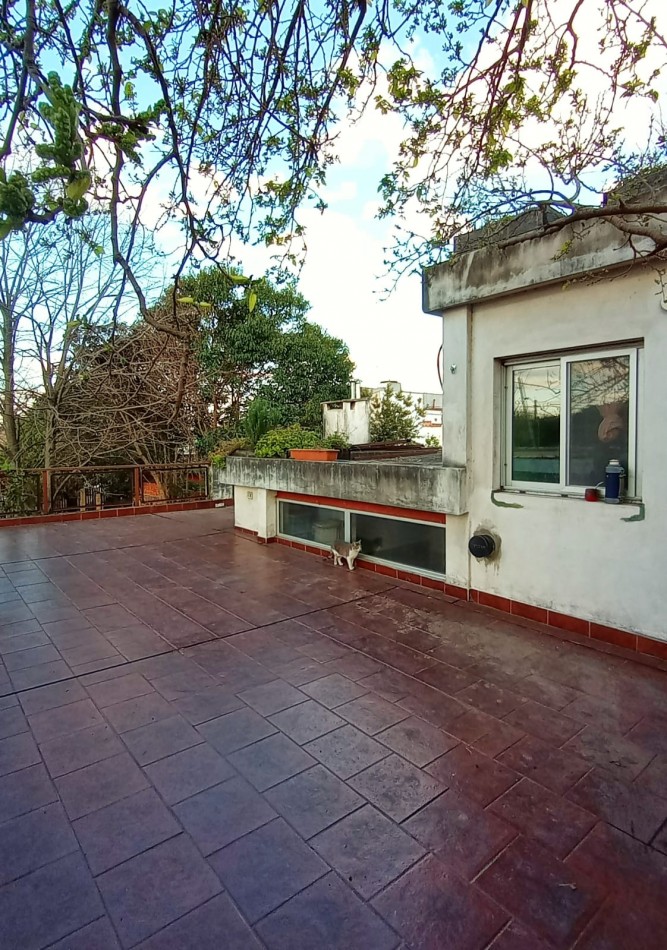 Chivilcoy 2232 - Casa 4 ambientes ! Impecable