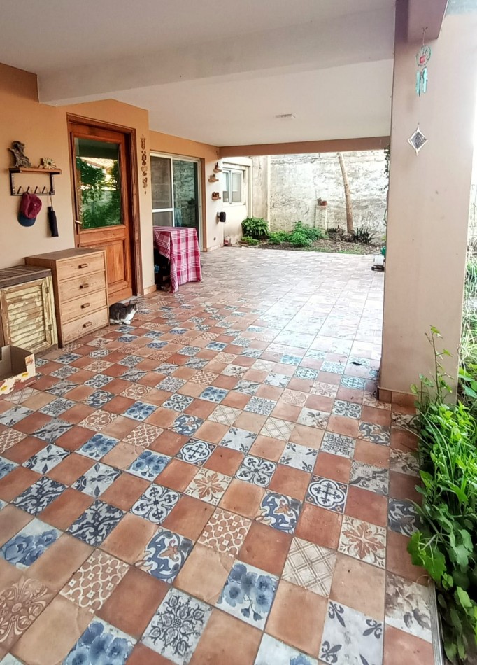 Chivilcoy 2232 - Casa 4 ambientes ! Impecable