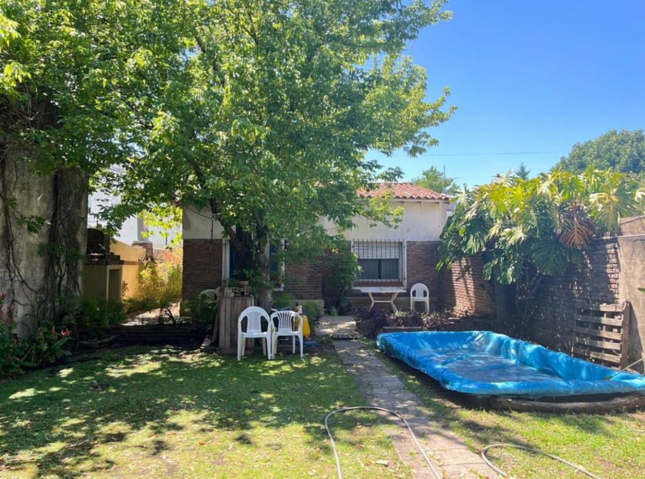 Chivilcoy 1600 ! Casa 5 ambientes en planta baja