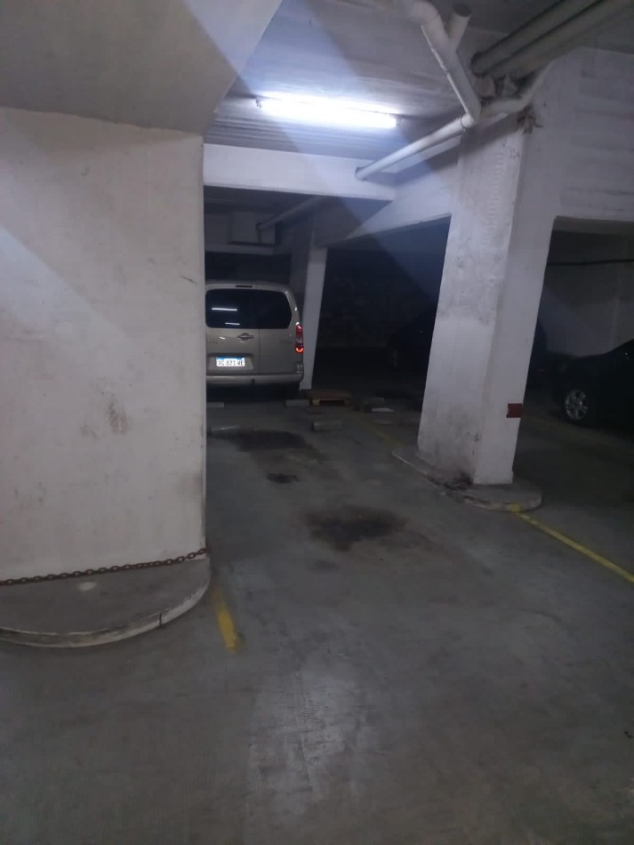 Cochera en moron centro