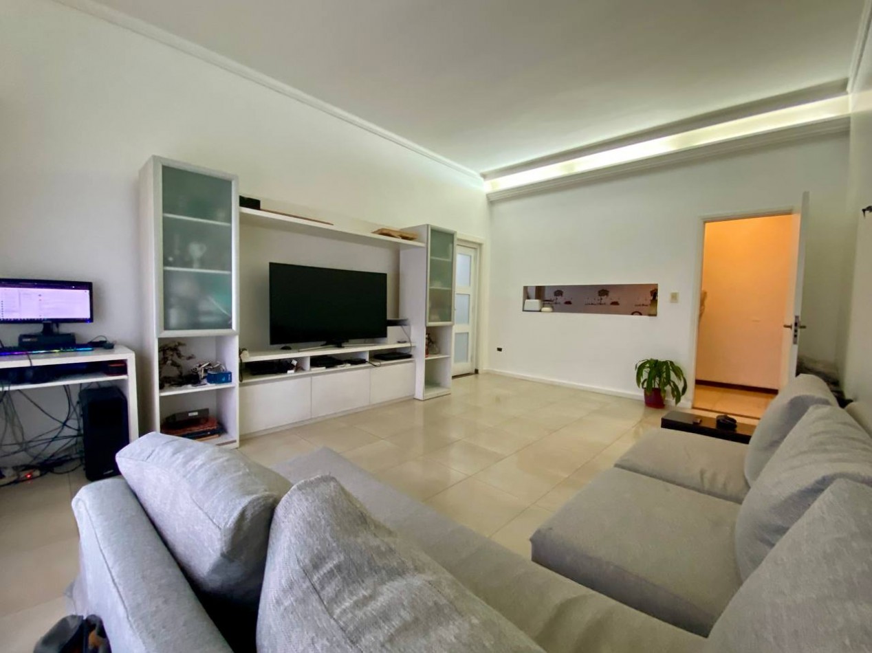 PERMUTA - Departamento 3 amb con cochera en Castelar Sur!