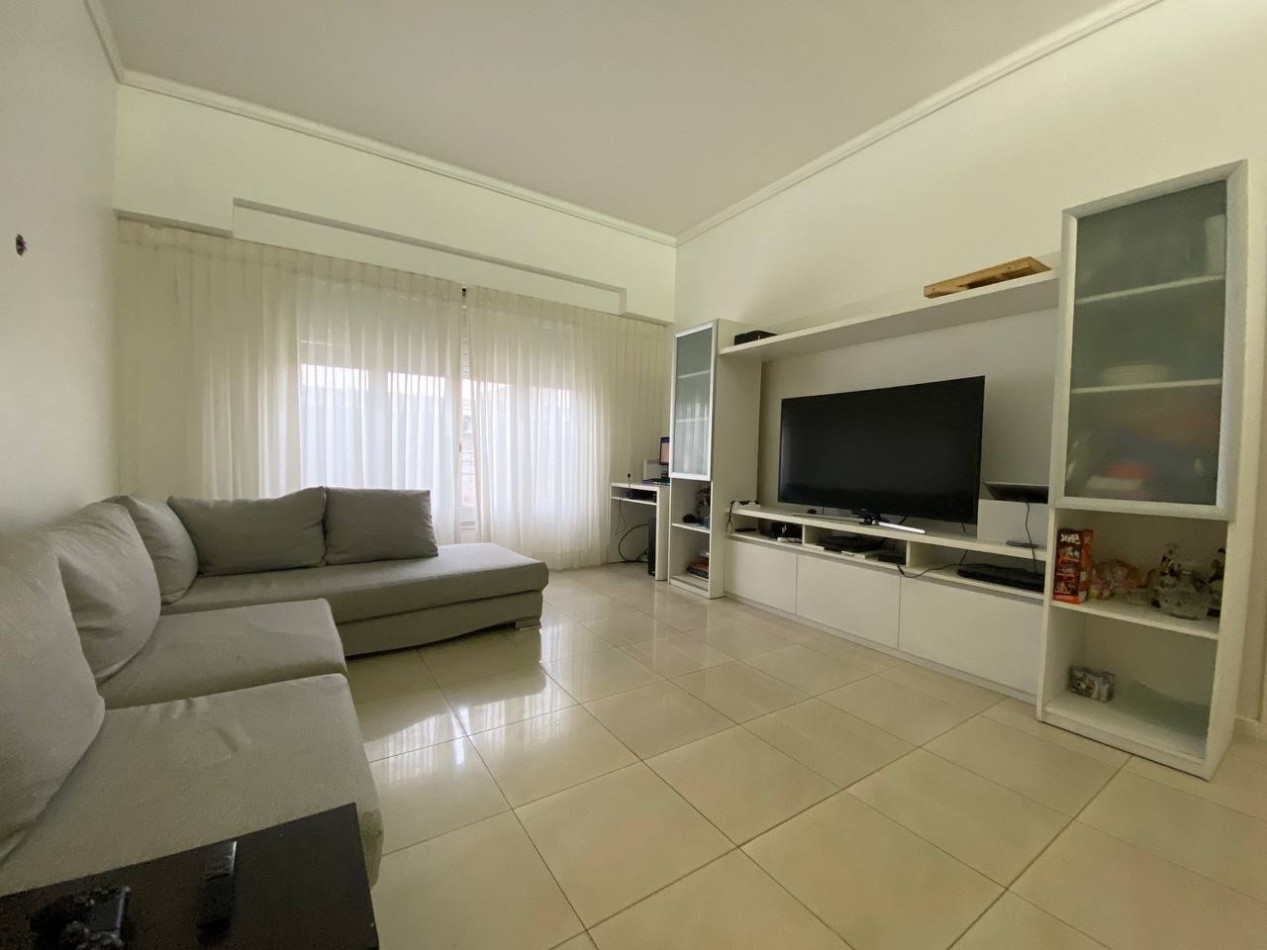 PERMUTA - Departamento 3 amb con cochera en Castelar Sur!
