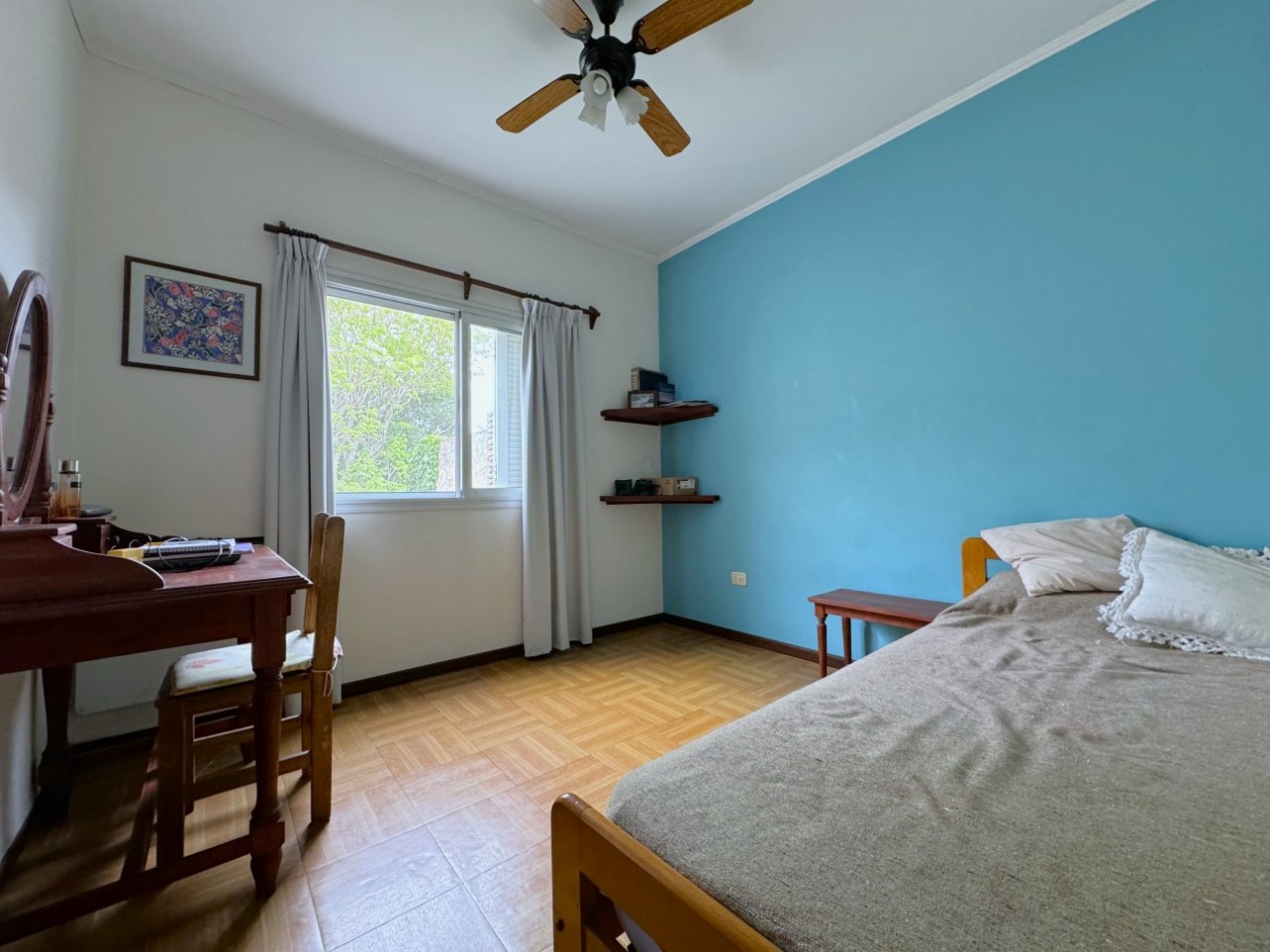Casa 6 ambientes - San Nicolas 1339 - Castelar Norte